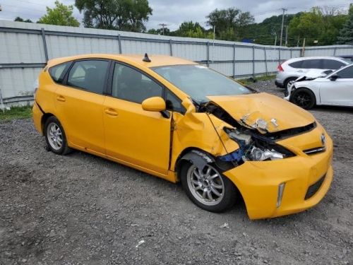 2014 TOYOTA PRIUS V 
