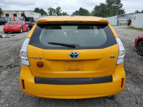 2014 TOYOTA PRIUS V 