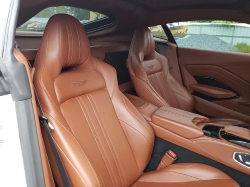 2019 ASTON MARTIN VANTAGE 