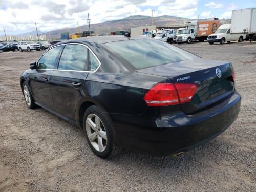 2013 VOLKSWAGEN PASSAT SE