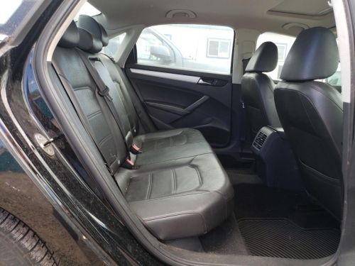 2013 VOLKSWAGEN PASSAT SE