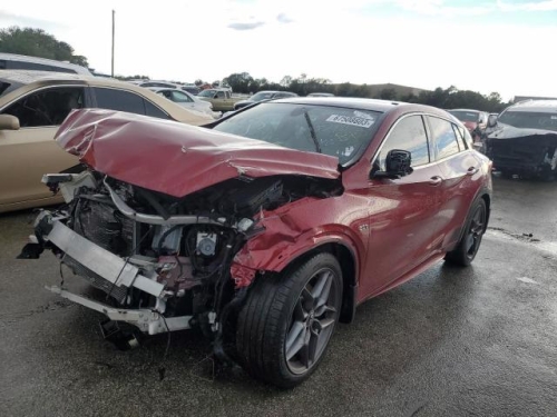 2017 INFINITI QX30 BASE