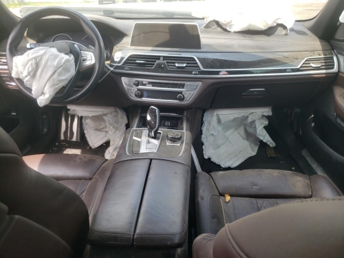 2017 BMW 750 XI