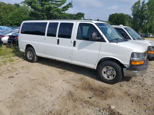 2015 CHEVROLET EXPRESS G3500 LT