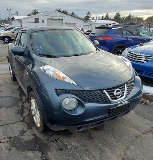 2014 NISSAN JUKE S