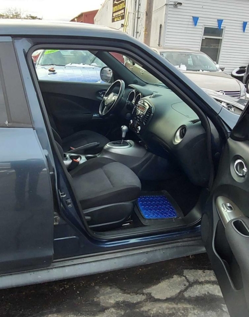 2014 NISSAN JUKE S