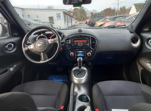 2014 NISSAN JUKE S