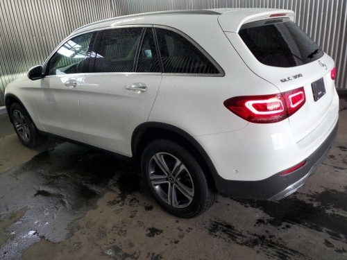 2022 MERCEDES-BENZ GLC 300