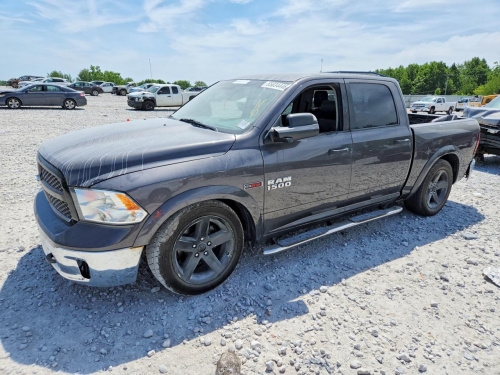 2015 RAM 1500 SLT  
