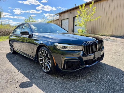 2022 BMW 740 XI  