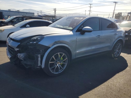 2022 PORSCHE CAYENNE E HYBRID COUPE  