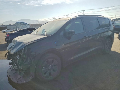 2019 CHRYSLER PACIFICA HYBRID TOURING PLUS  