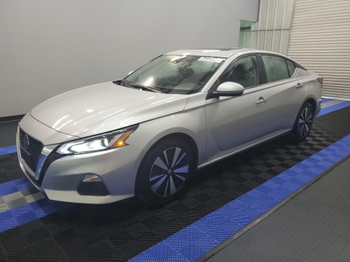 2022 NISSAN ALTIMA SV