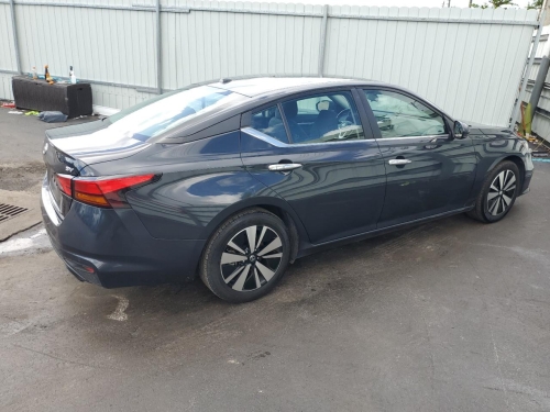 2022 NISSAN ALTIMA SV