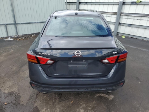 2022 NISSAN ALTIMA SV
