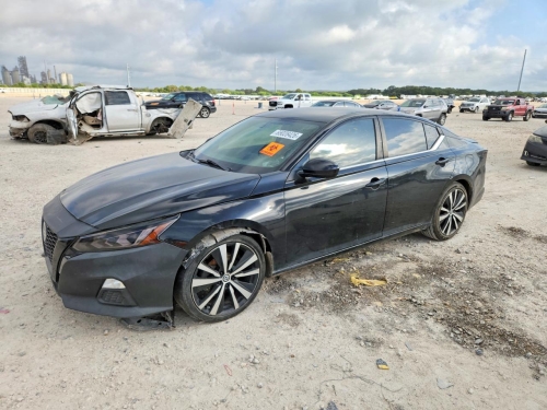 2019 NISSAN ALTIMA SR  