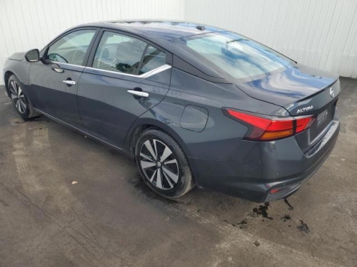 2022 NISSAN ALTIMA SV