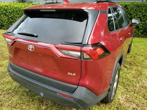 2022 TOYOTA RAV4 XLE