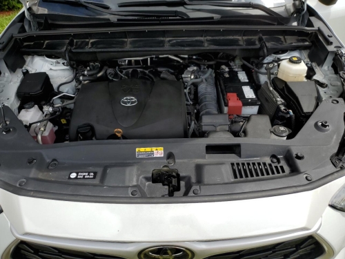 2022 TOYOTA HIGHLANDER L