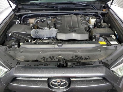 2022 TOYOTA 4RUNNER SR5