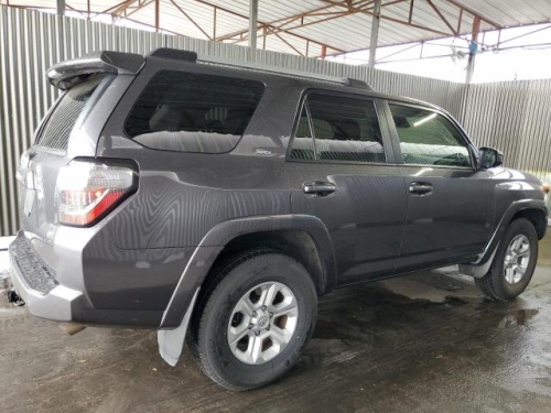 2022 TOYOTA 4RUNNER SR5
