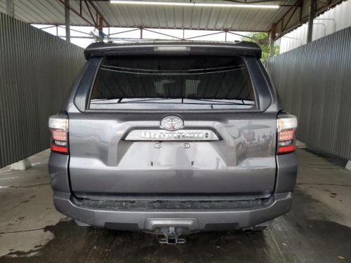 2022 TOYOTA 4RUNNER SR5