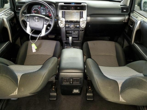 2022 TOYOTA 4RUNNER SR5