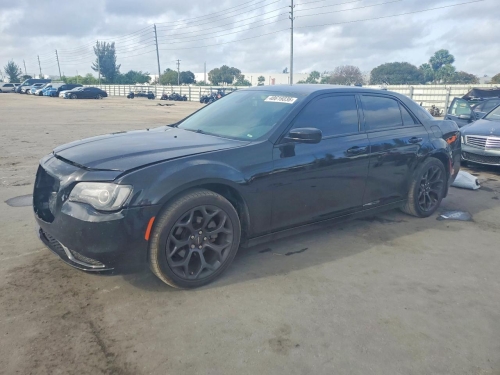 2019 CHRYSLER 300 TOURING  