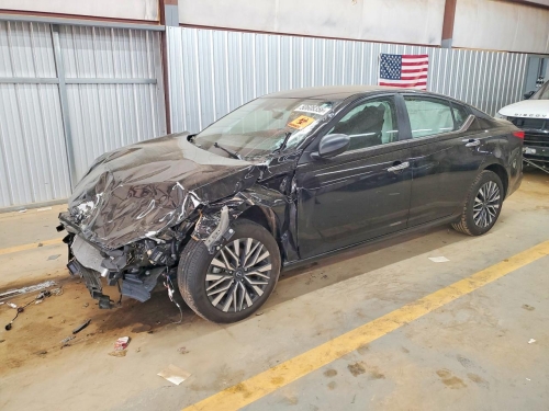 2025 NISSAN ALTIMA SV  
