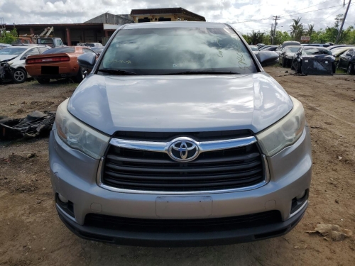 2016 TOYOTA HIGHLANDER LE