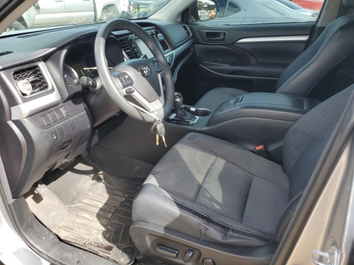 2016 TOYOTA HIGHLANDER LE