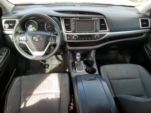 2016 TOYOTA HIGHLANDER LE