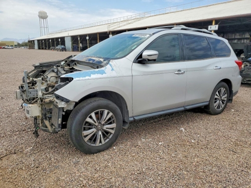 2017 NISSAN PATHFINDER SL  