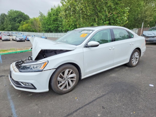 2018 VOLKSWAGEN PASSAT SE  