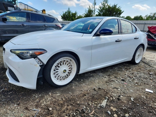 2022 ALFA ROMEO GIULIA SUPER  