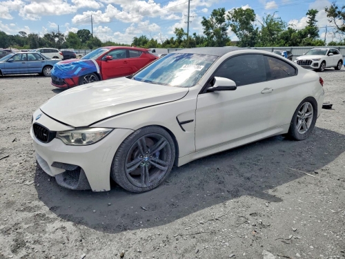 2015 BMW M4   
