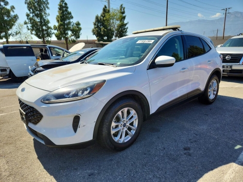 2021 FORD ESCAPE SE  