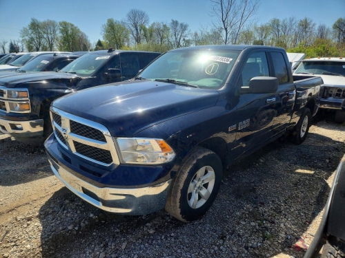 2016 RAM 1500 SLT  