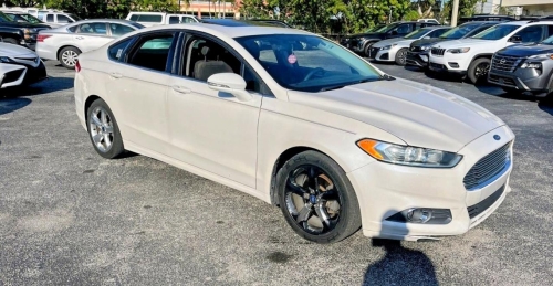2015 FORD FUSION SE  