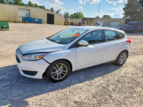 2015 FORD FOCUS SE  