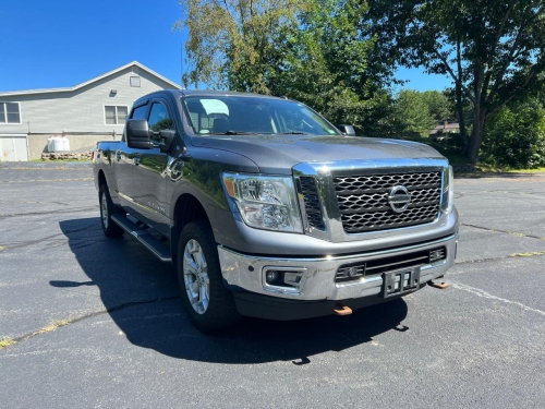 2017 NISSAN TITAN XD SL