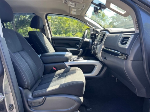 2017 NISSAN TITAN XD SL