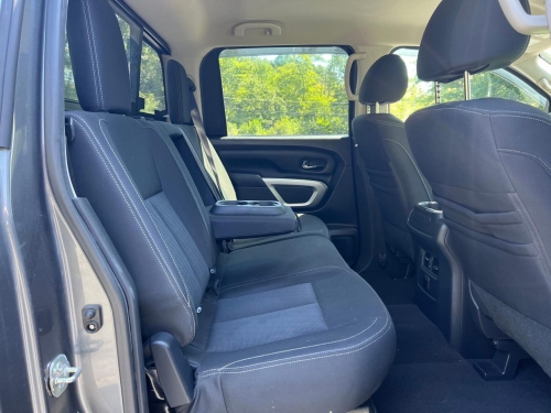 2017 NISSAN TITAN XD SL