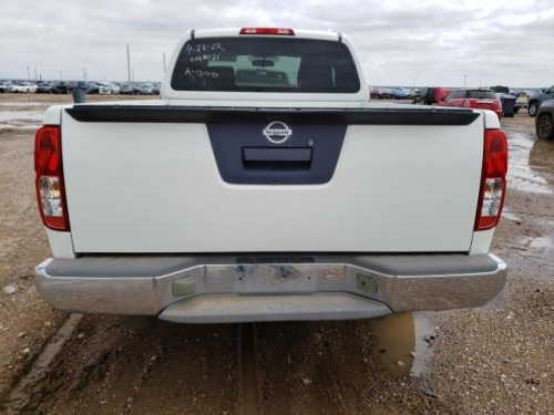 2016 NISSAN FRONTIER S