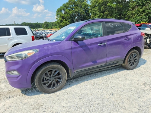 2017 HYUNDAI TUCSON SE  