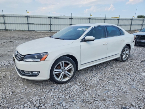 2014 VOLKSWAGEN PASSAT SE  
