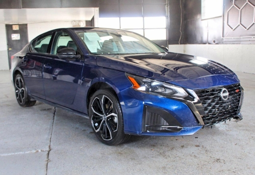2024 NISSAN ALTIMA SR  
