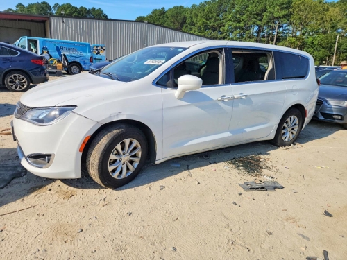 2019 CHRYSLER PACIFICA TOURING PLUS  