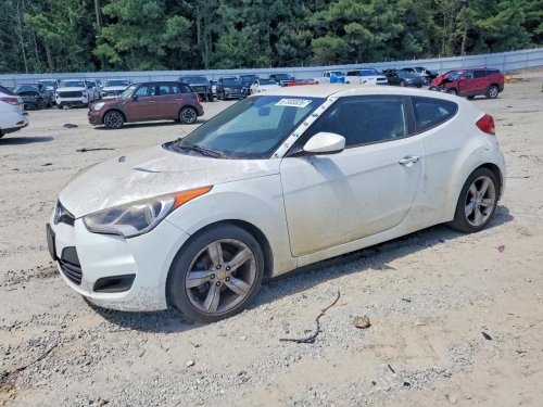 2015 HYUNDAI VELOSTER BASE  