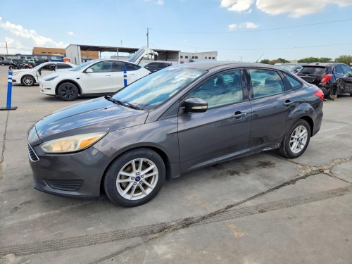 2015 FORD FOCUS SE  